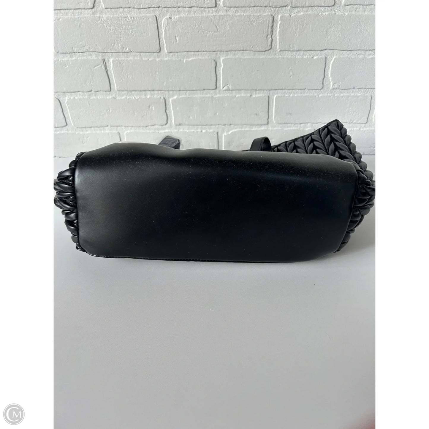 Tote By Clothes Mentor, Size: Medium