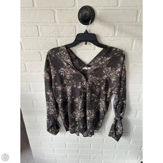 Top Long Sleeve By Maurices In Grey, Size: Xs