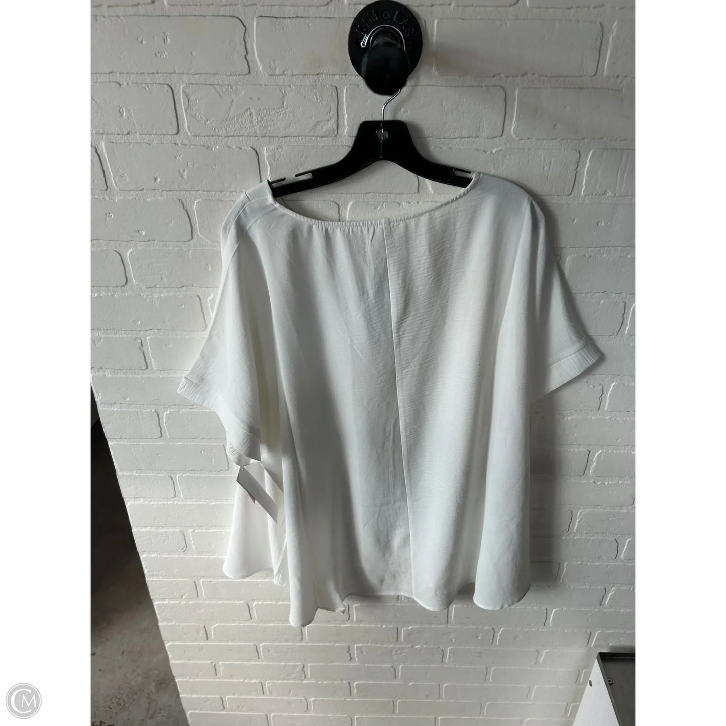 Top Short Sleeve By Zenana In White, Size: 3x
