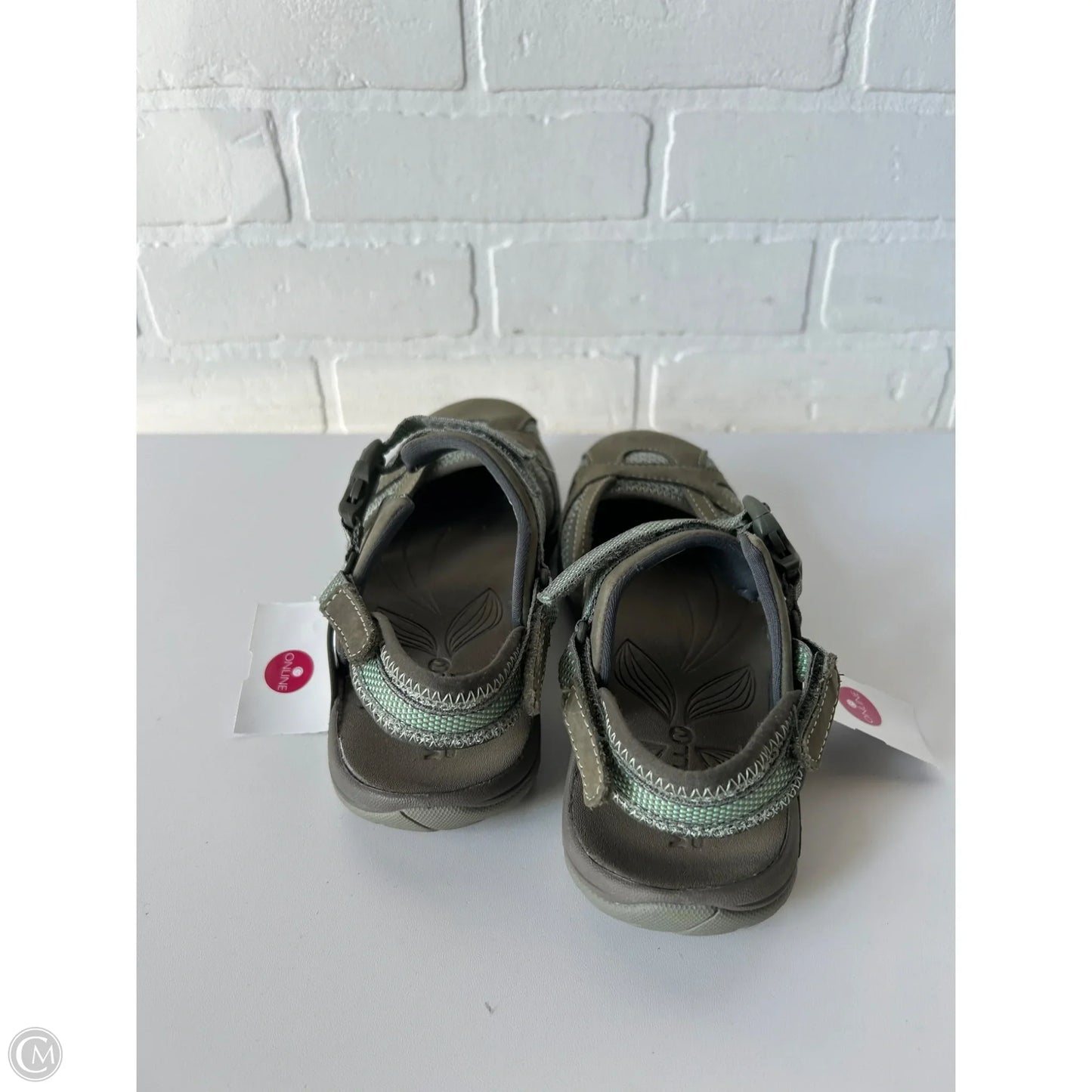 Shoes Flats By Merrell In Green, Size: 7