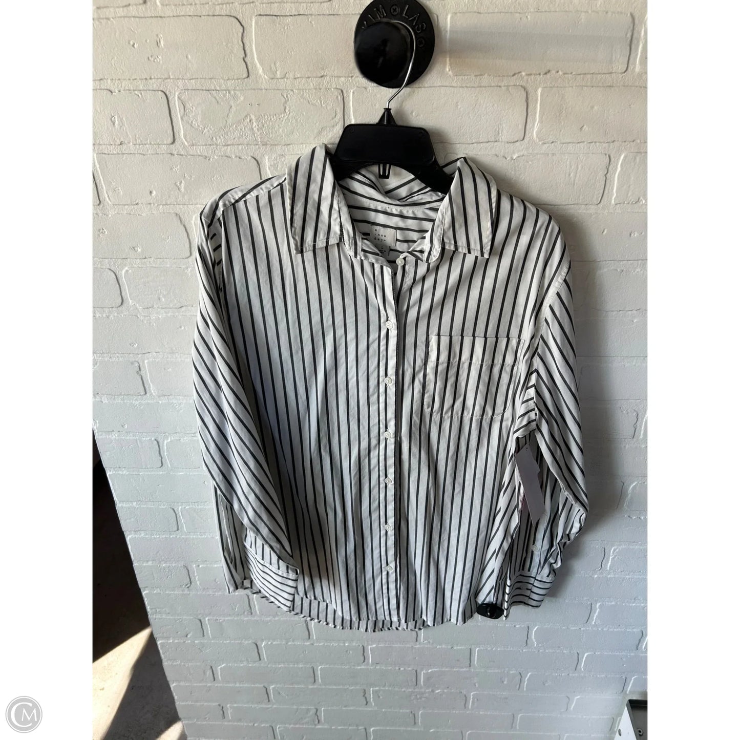 Top Long Sleeve By A New Day In Grey & White, Size: L