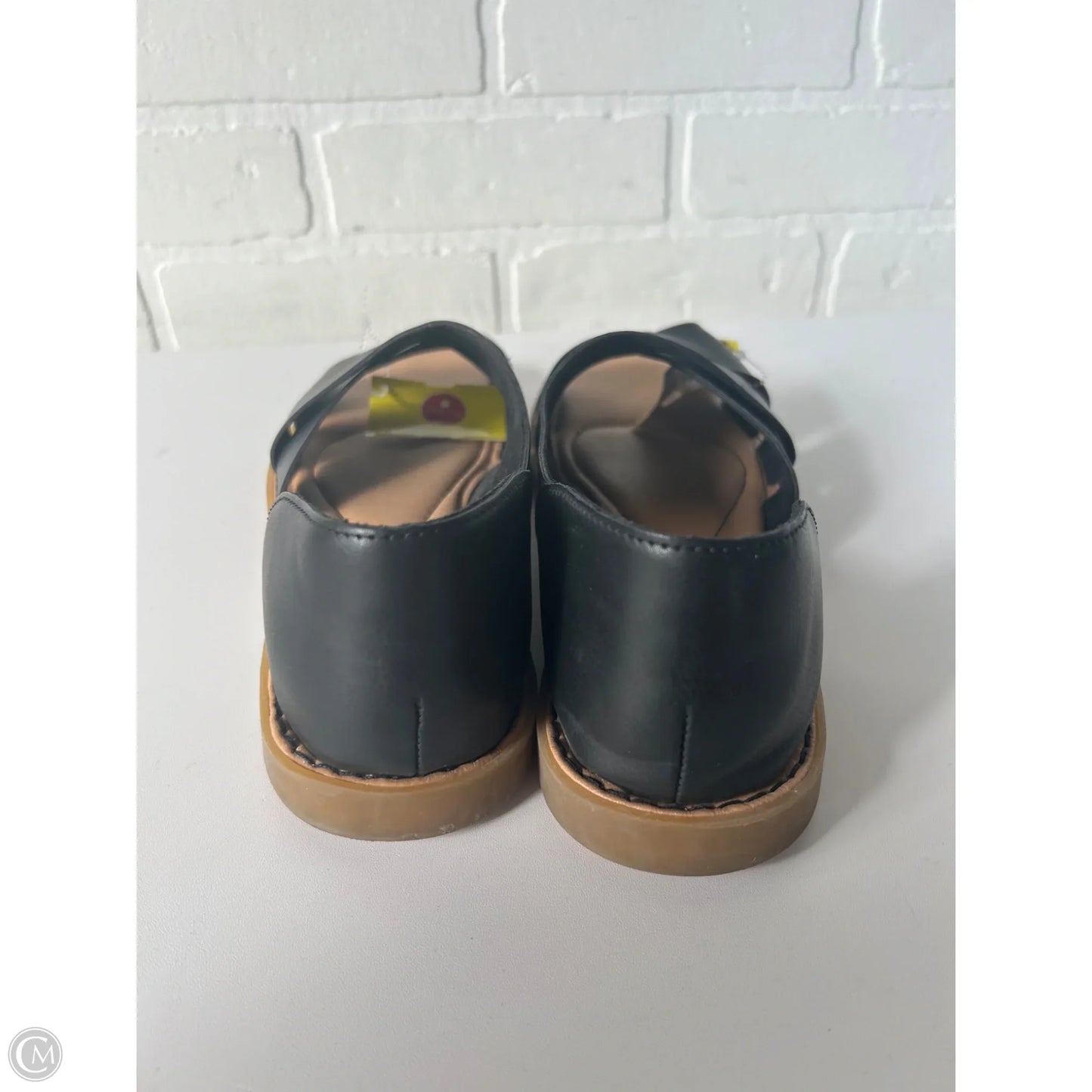 Sandals Flats By Boc In Black & Tan, Size: 9