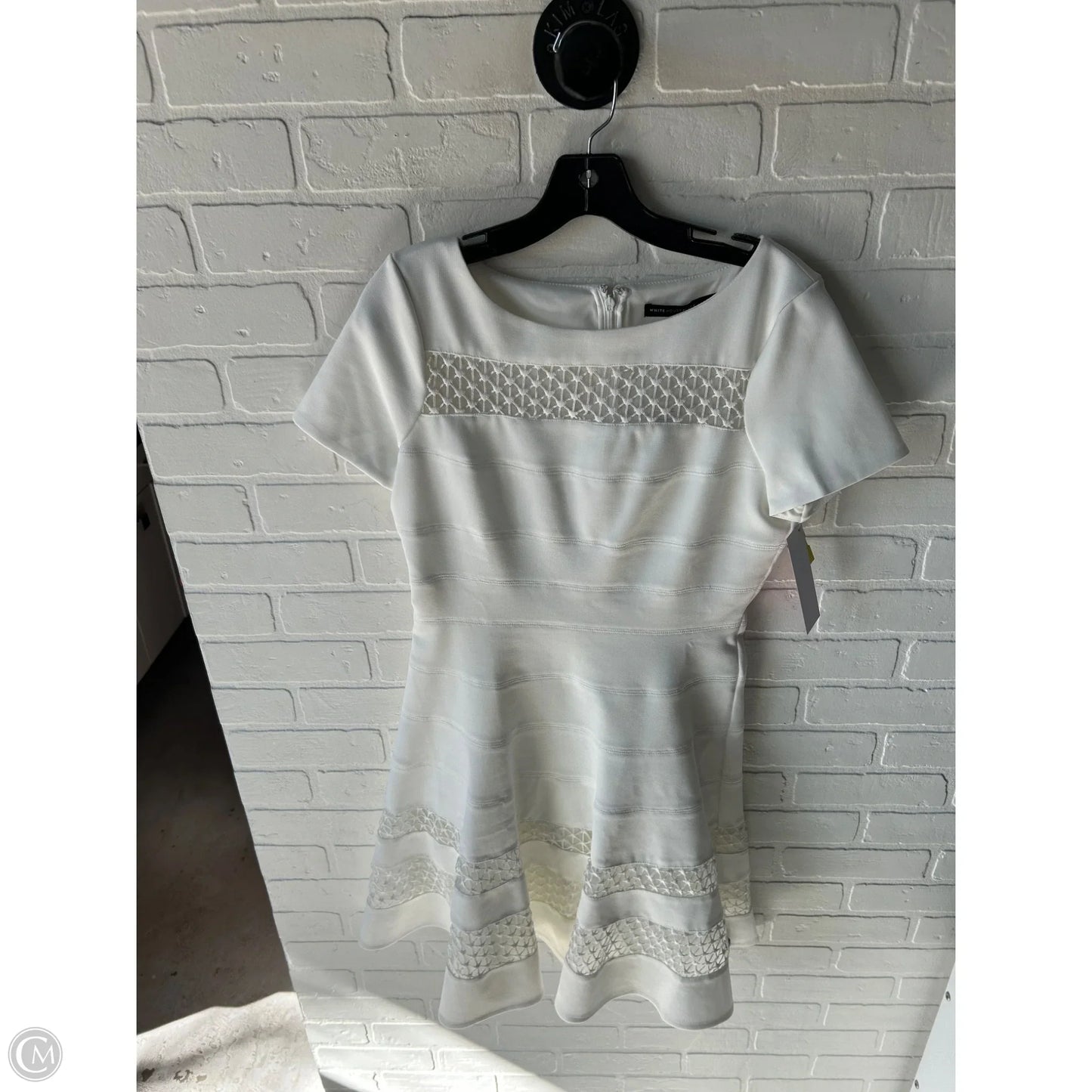 Dress Party Short By White House Black Market In White, Size: M