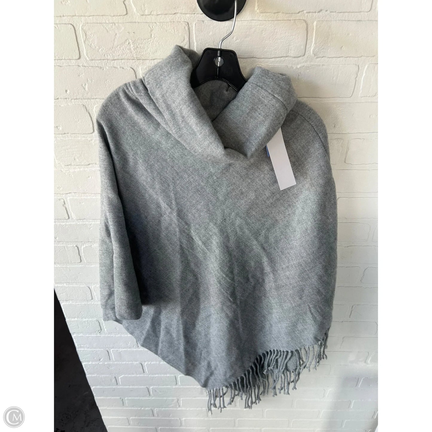 Poncho By Clothes Mentor In Grey, Size: Osfm