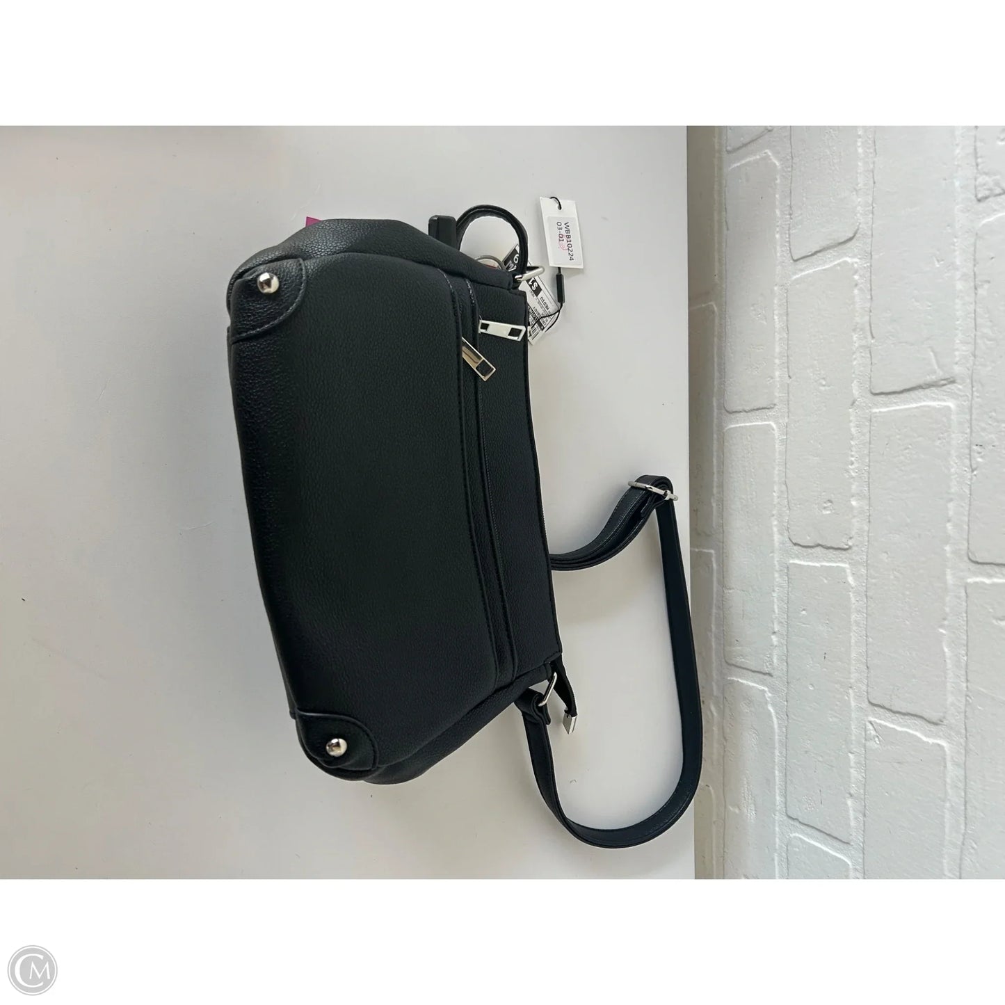 Crossbody By Clothes Mentor, Size: Medium