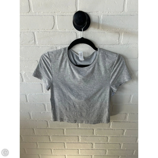 Athletic Top Short Sleeve By Yogalicious In Grey, Size: M
