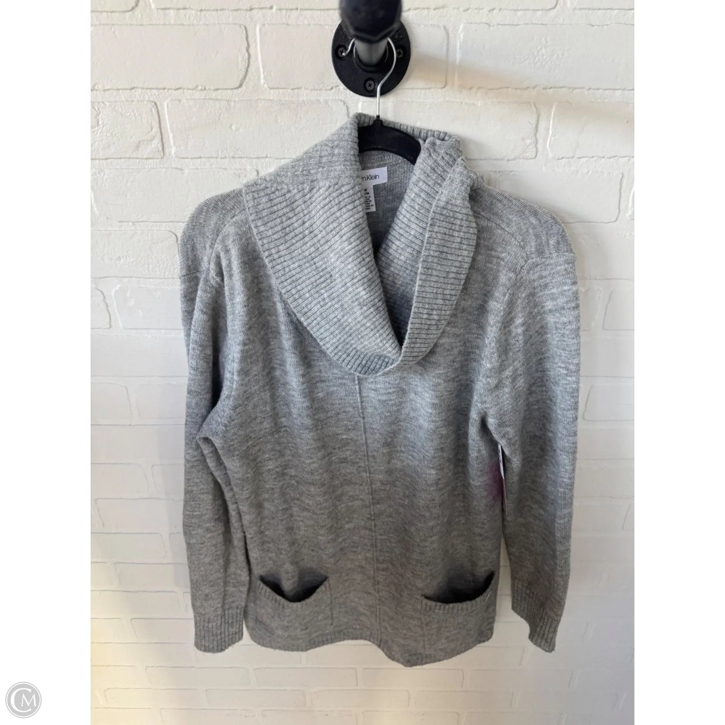 Sweater By Calvin Klein In Grey, Size: M