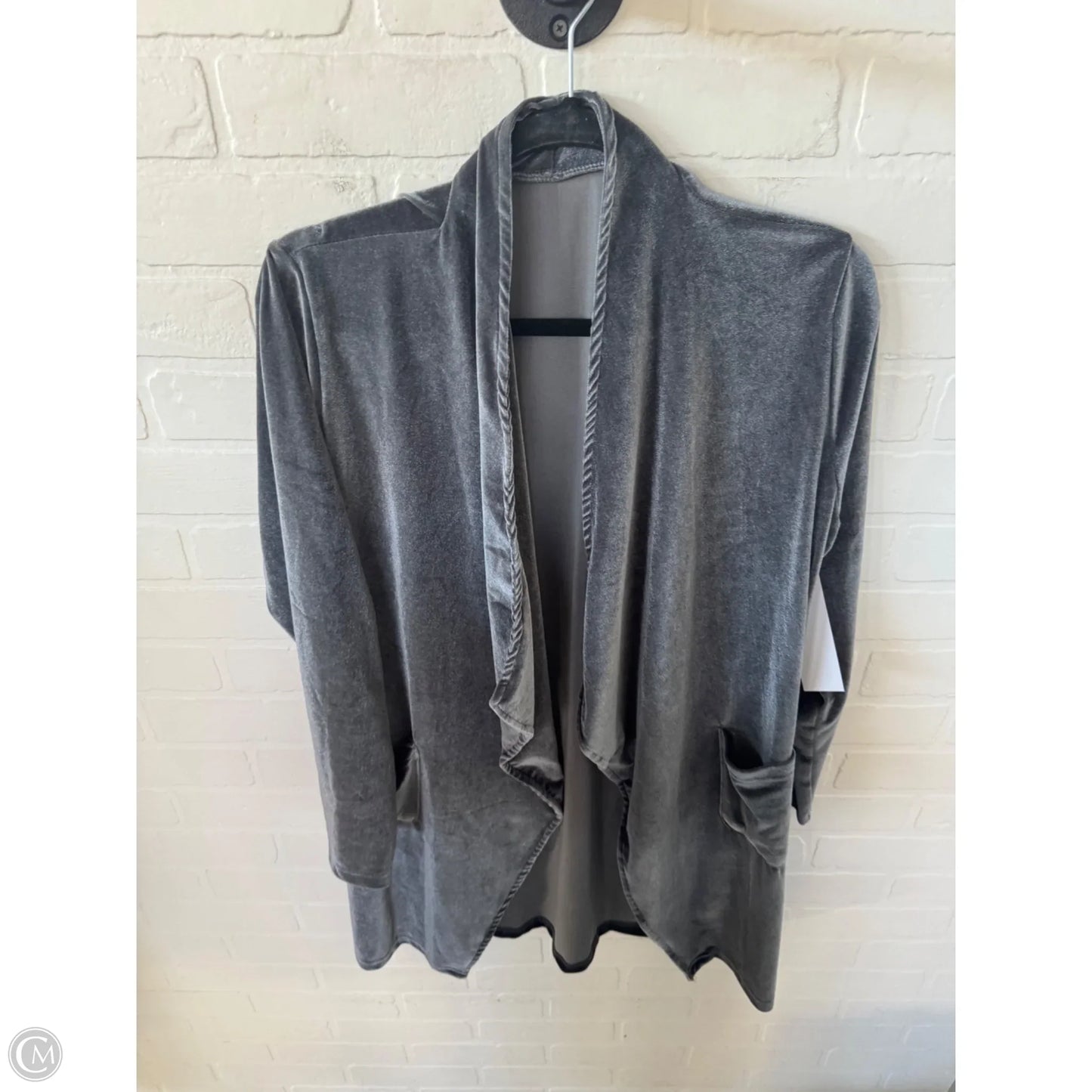 Cardigan By Clothes Mentor In Grey, Size: M