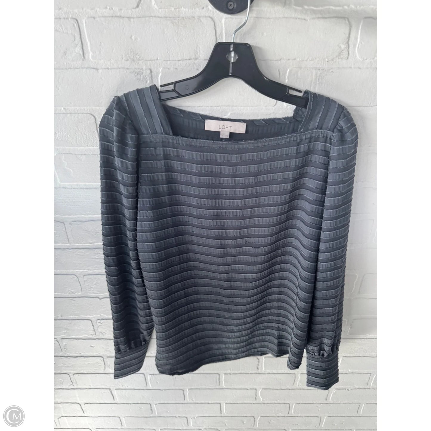Top Long Sleeve By Loft In Grey, Size: Xs