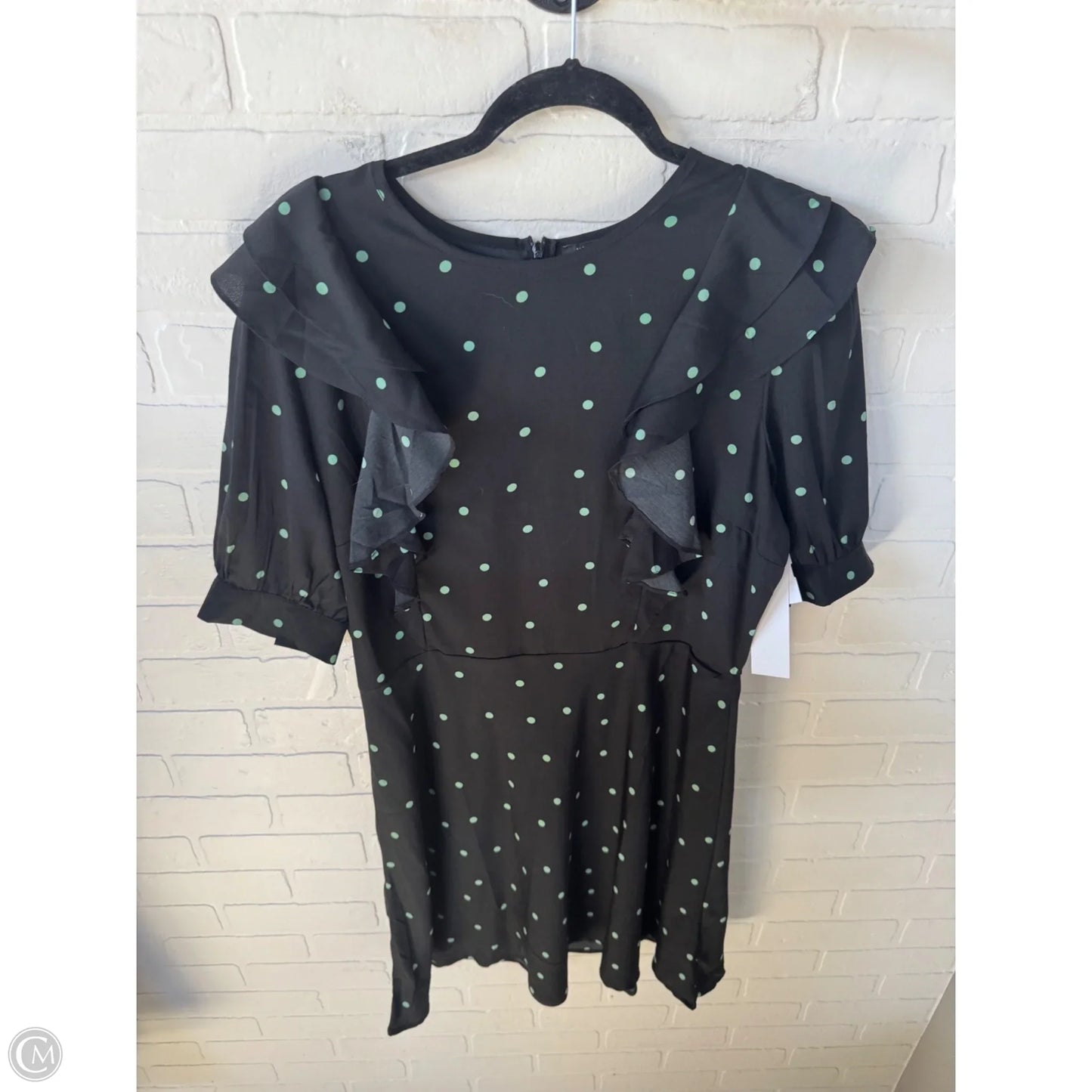 Dress Casual Short By New Look In Black & Green, Size: L