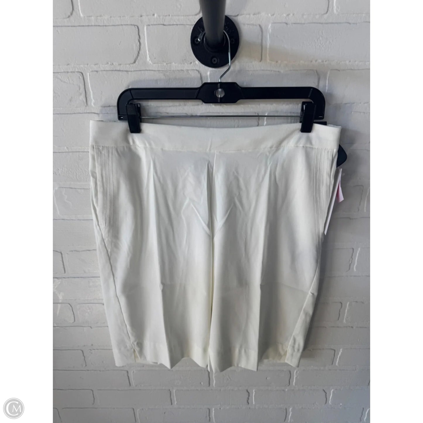 Athletic Shorts By Nike In Cream, Size: 8