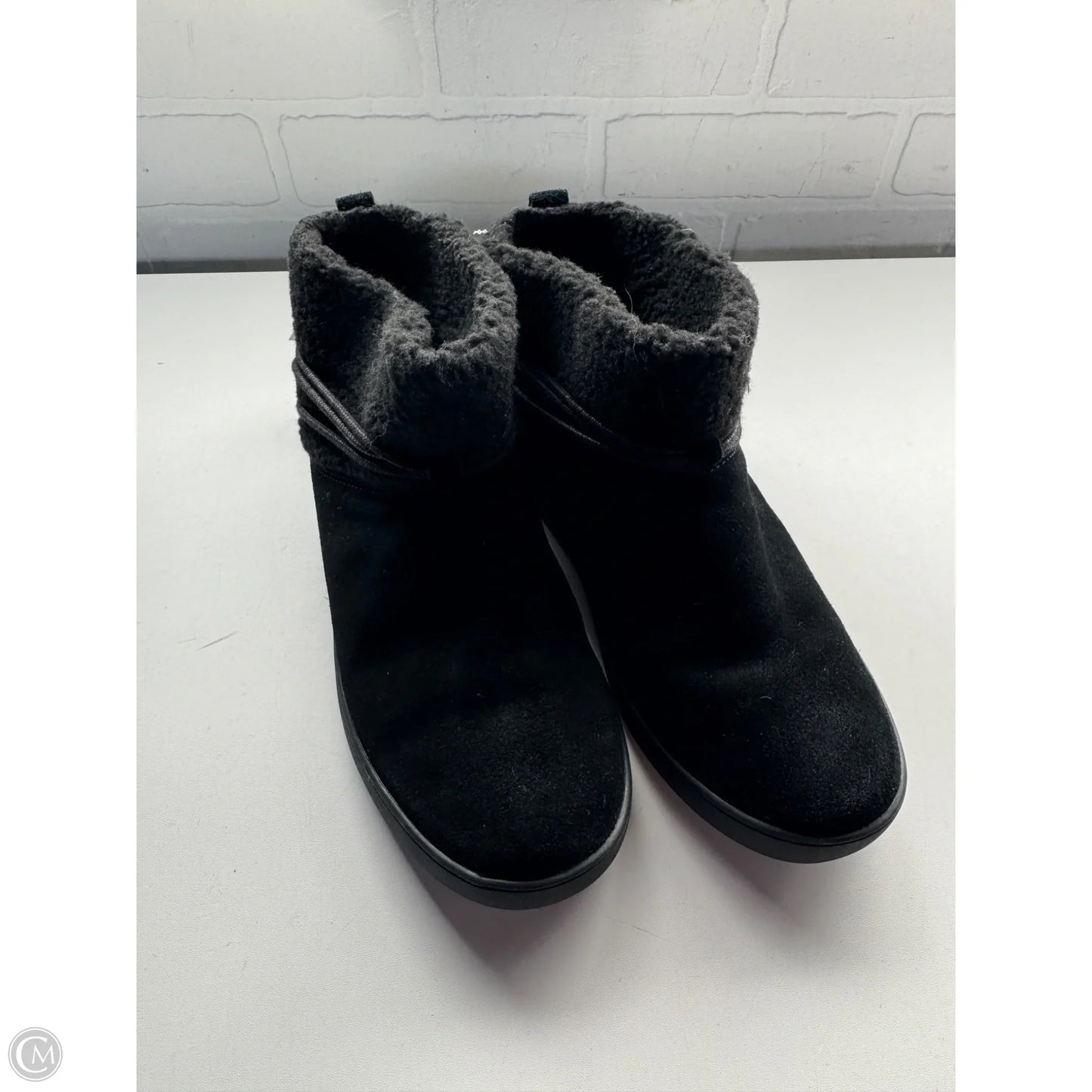 Boots Ankle Flats By Koolaburra By Ugg In Black, Size: 8