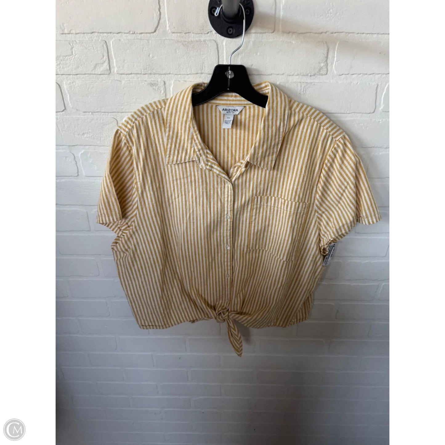 Top Short Sleeve By Arizona In Yellow, Size: Xxl