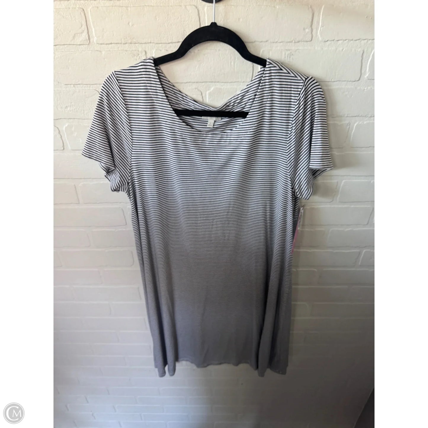 Dress Casual Short By Talbots In Black & White, Size: L