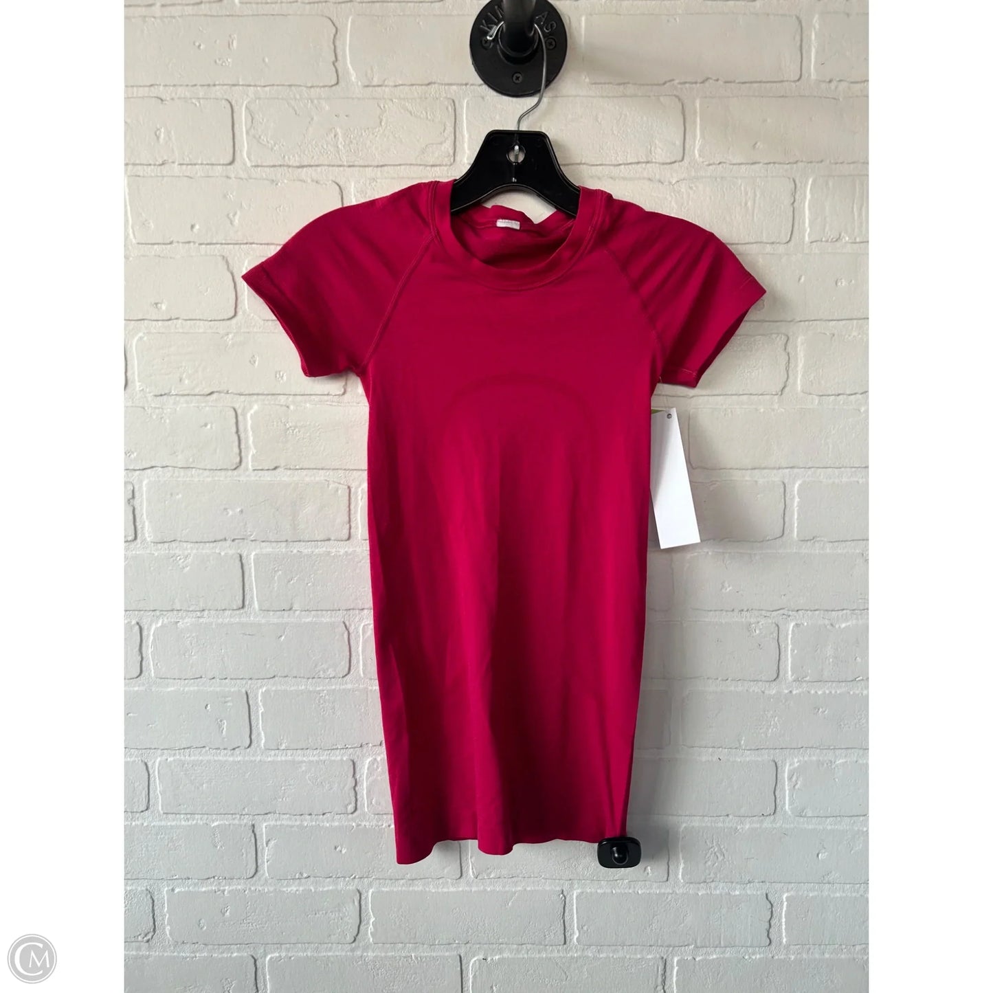 Athletic Top Short Sleeve By Lululemon In Pink, Size: Xs