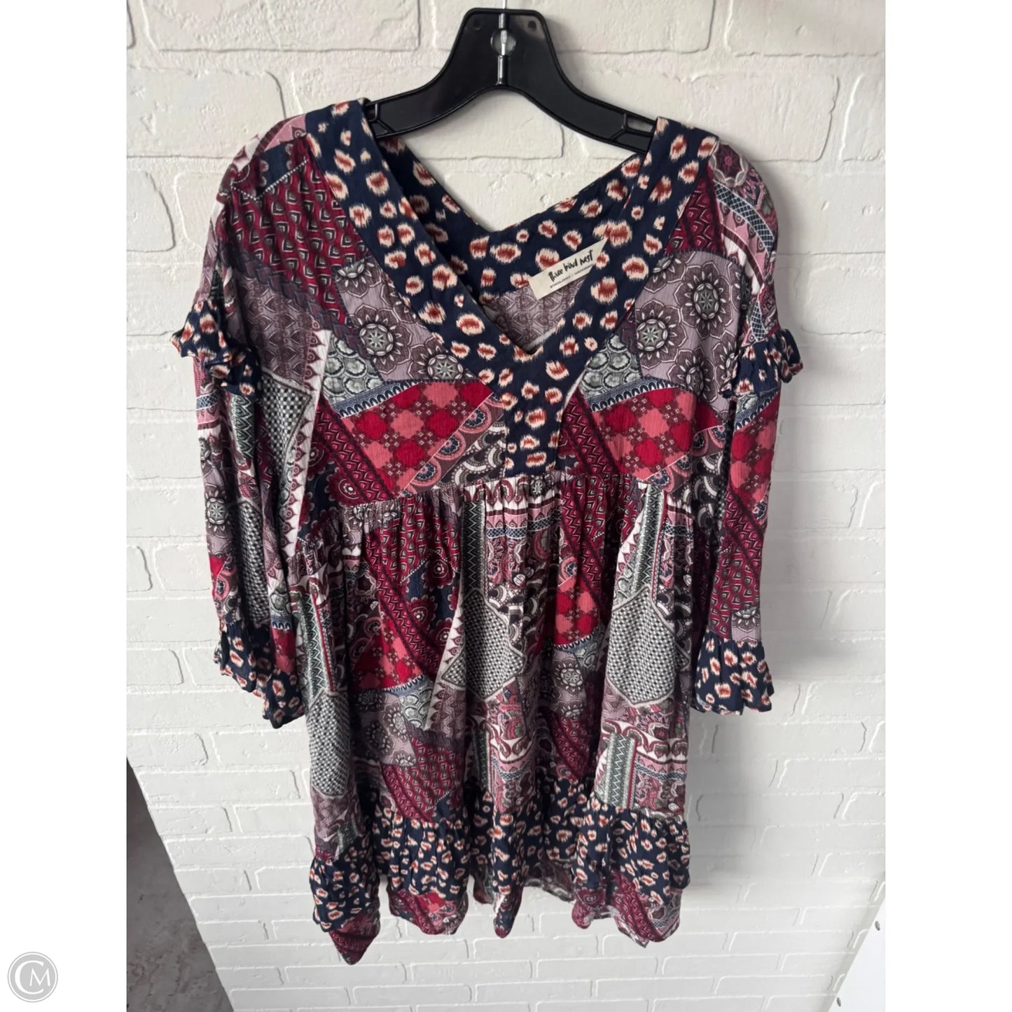 Dress Casual Short By Three Bird Nest In Grey & Red, Size: M