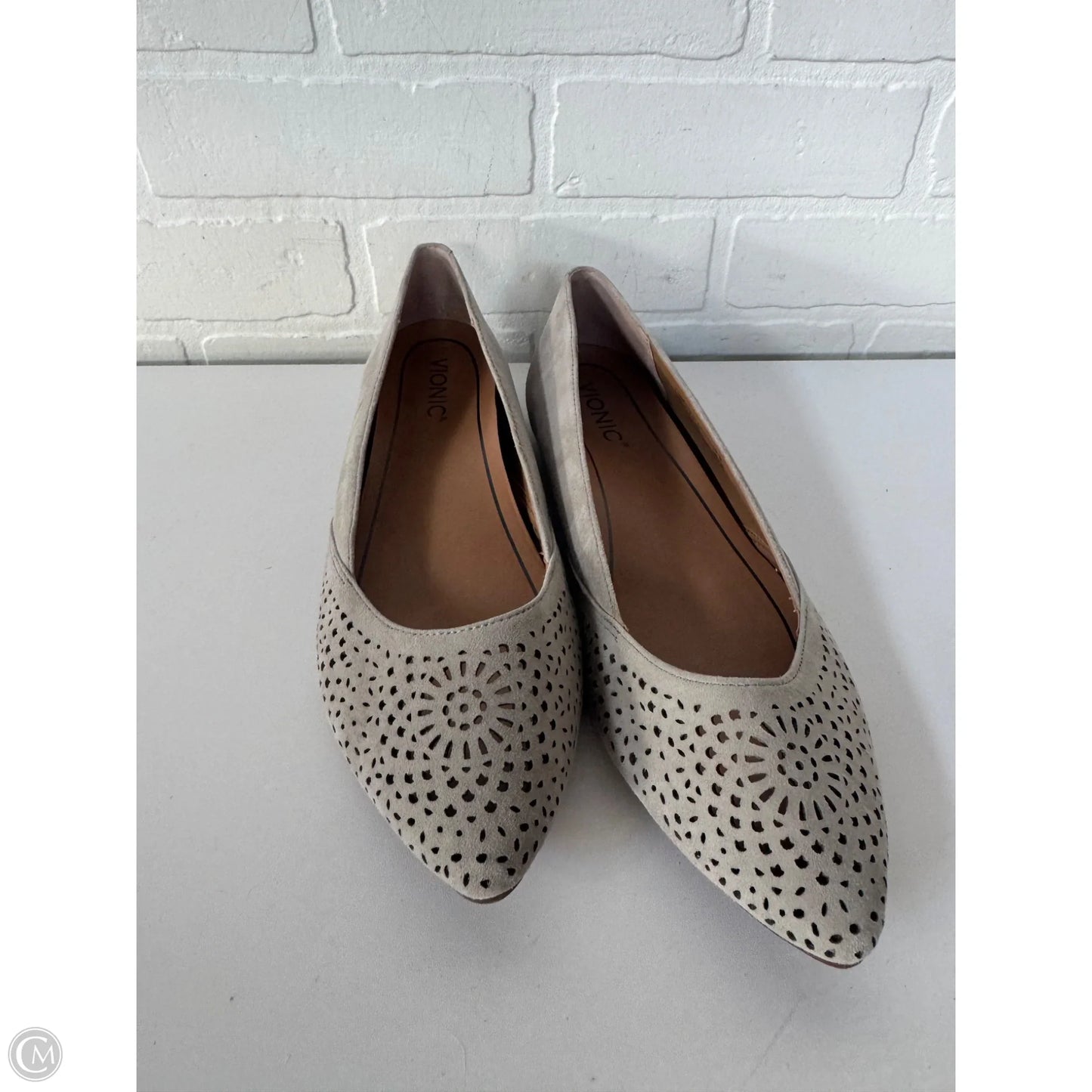 Shoes Flats By Vionic In Taupe, Size: 10
