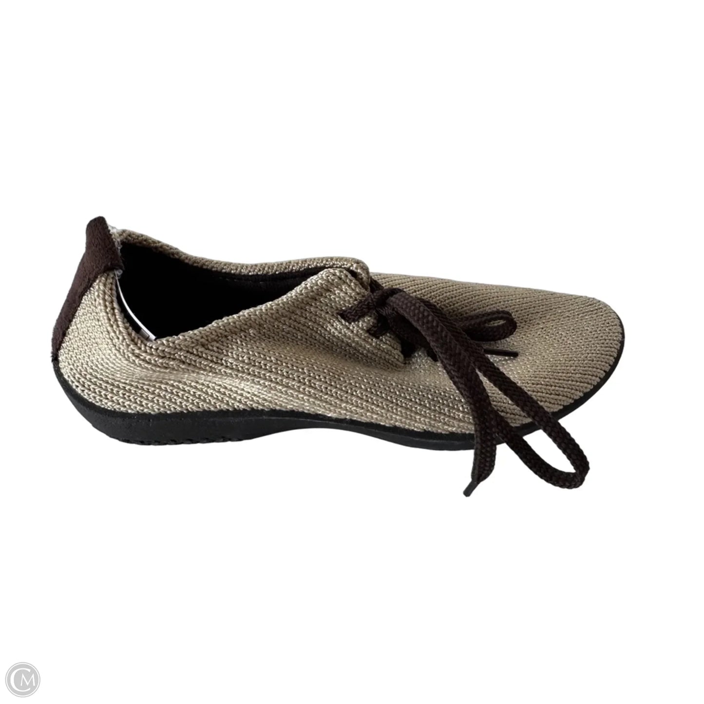 Shoes Sneakers By Clothes Mentor In Brown, Size: 6.5