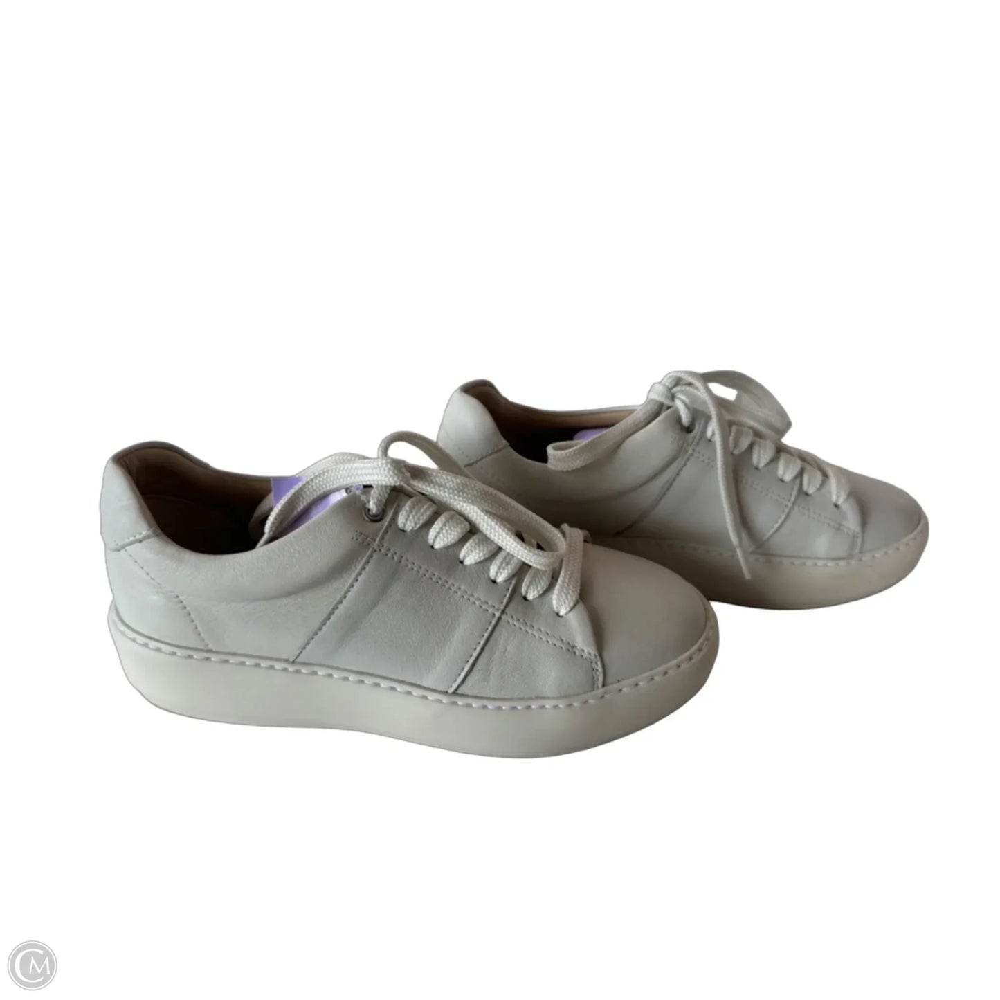 Shoes Sneakers By Cmc In White, Size: 6.5