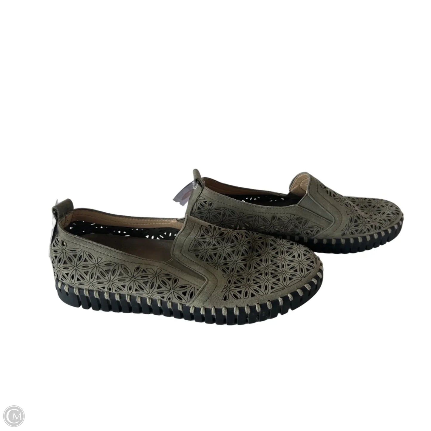 Shoes Flats By Cmb In Green, Size: 7.5