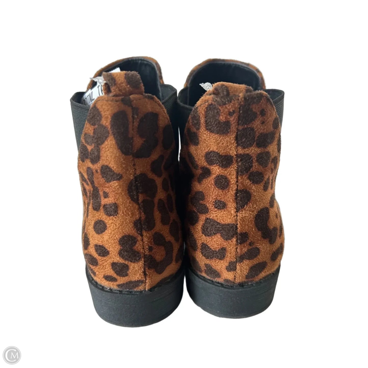 Boots Ankle Flats By Clothes Mentor In Animal Print, Size: 7.5