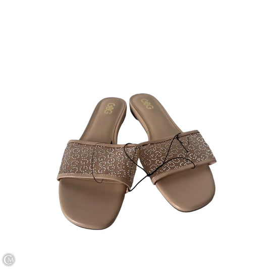 Sandals Flats By Clothes Mentor In Tan, Size: 10