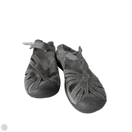 Shoes Flats By Keen In Grey, Size: 8