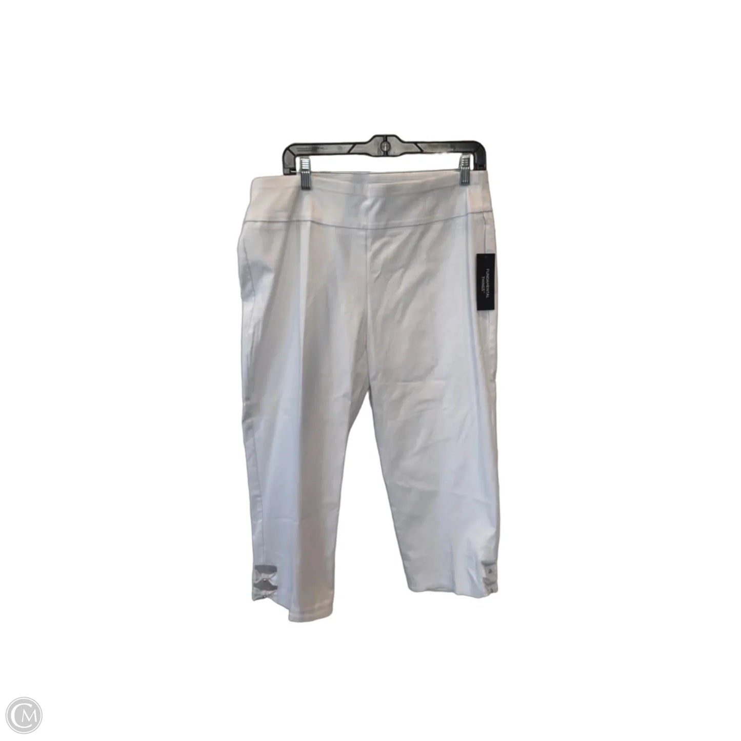 Capris By Clothes Mentor In White, Size: L