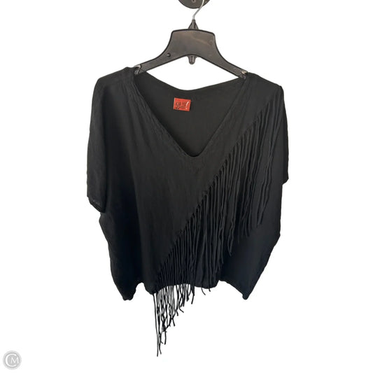 Top Short Sleeve By Oh My Gauze In Black, Size: L