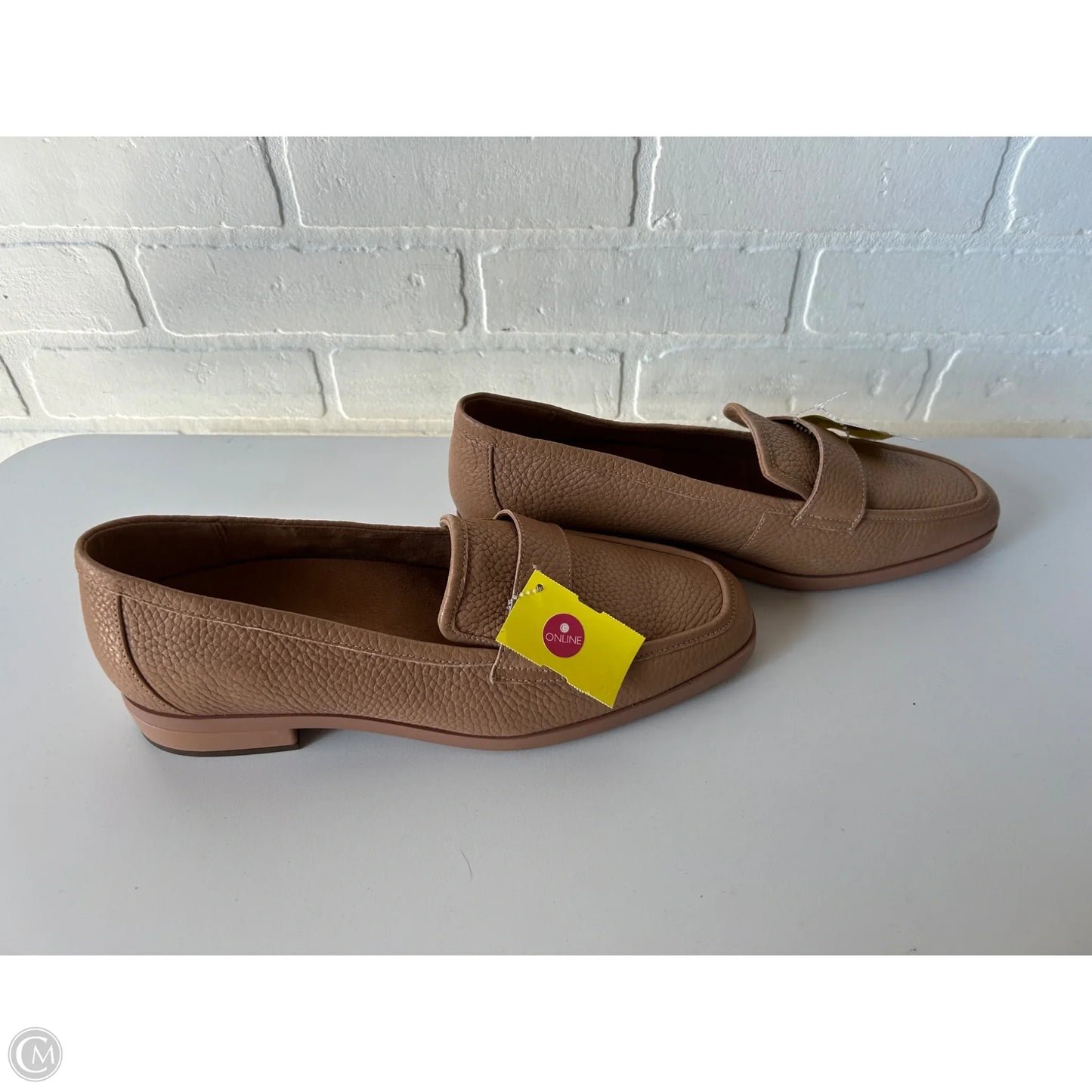 Shoes Flats By Vionic In Brown, Size: 11