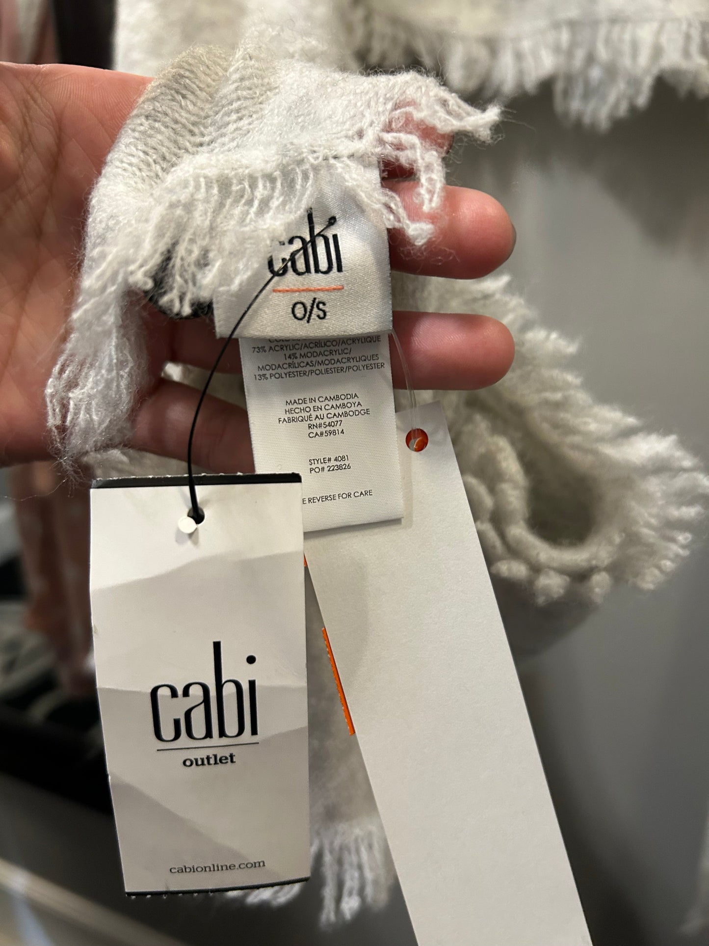 Shawl By Cabi In Grey, Size: Osfm