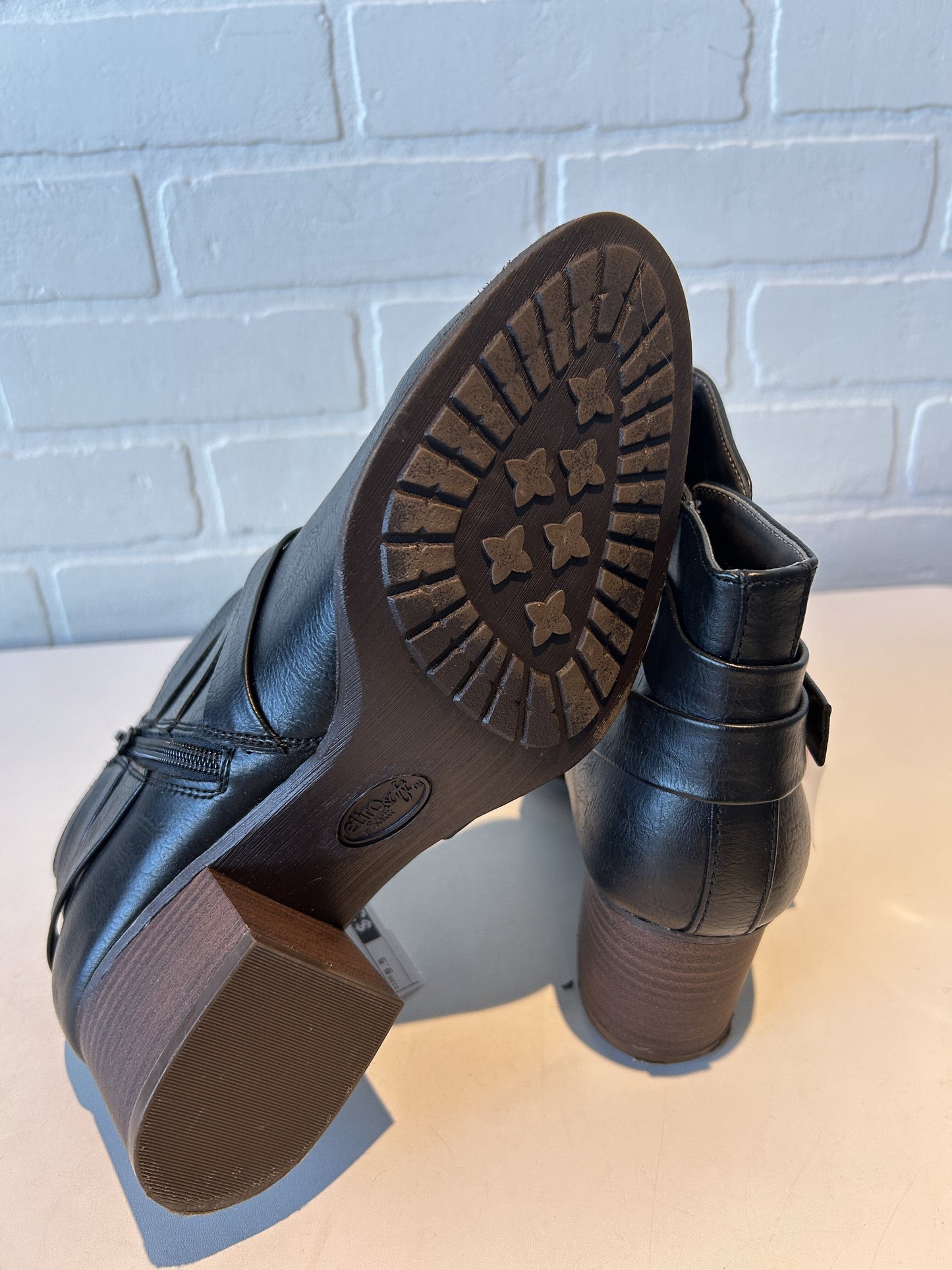 Boots Ankle Heels By Sofft  Size: 9.5