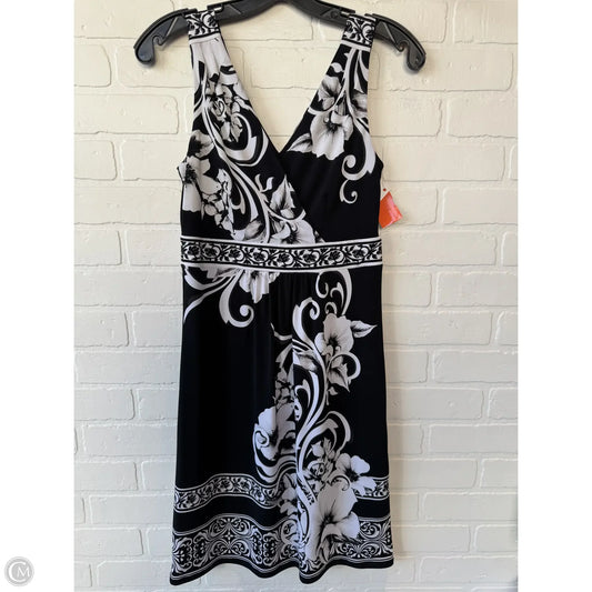 Dress Casual Short By White House Black Market In Black & White, Size: Xs