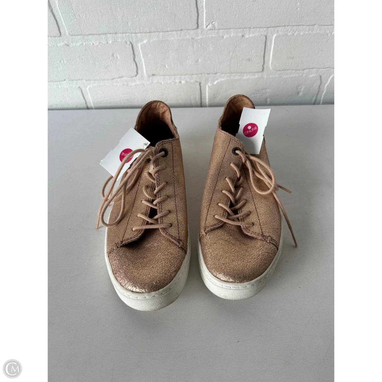 Shoes Sneakers By Toms In Gold, Size: 6.5