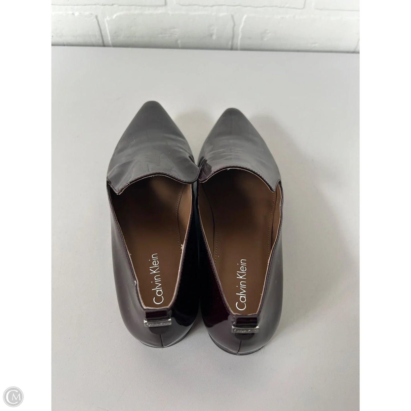 Shoes Flats By Calvin Klein In Maroon, Size: 6