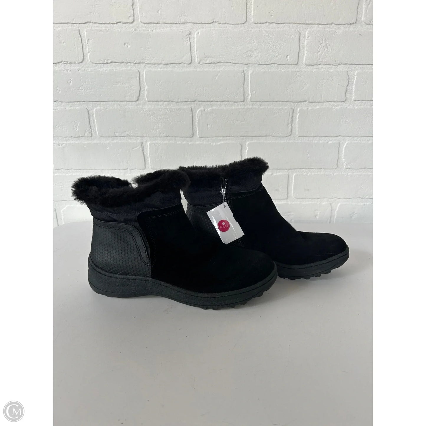 Boots Ankle Flats By Bare Traps In Black, Size: 8