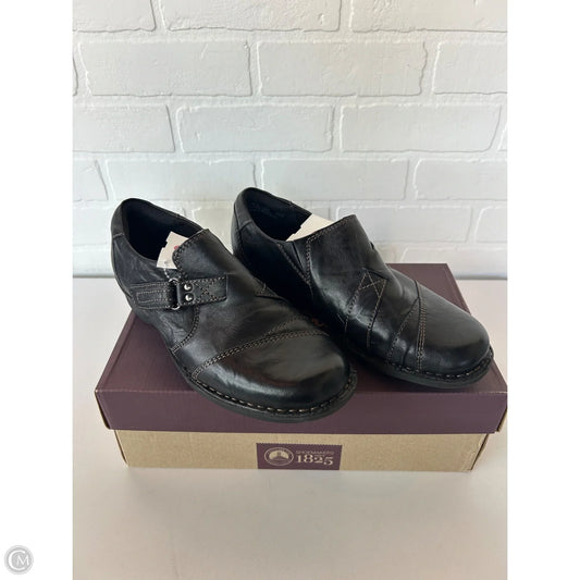 Shoes Flats By Clarks In Black, Size: 7.5