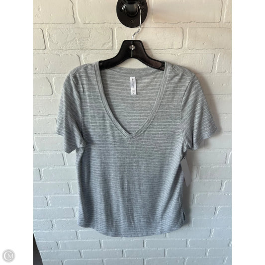 Athletic Top Short Sleeve By Athleta In Grey & White, Size: M