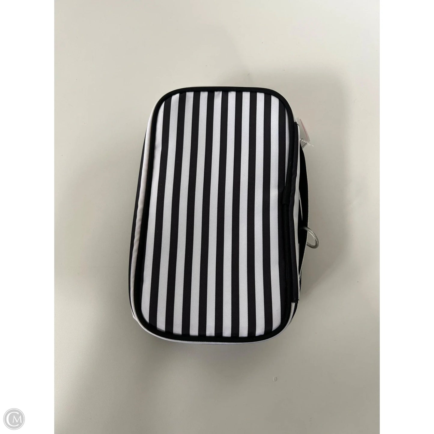 Makeup Bag By Clothes Mentor, Size: Small