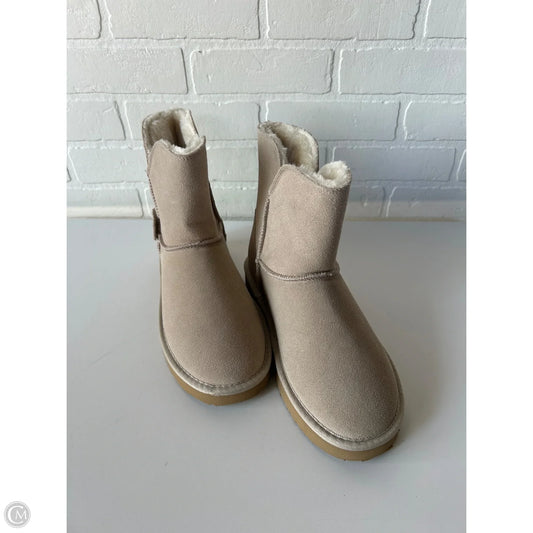 Boots Mid-calf Flats By Minnetonka In Tan, Size: 9