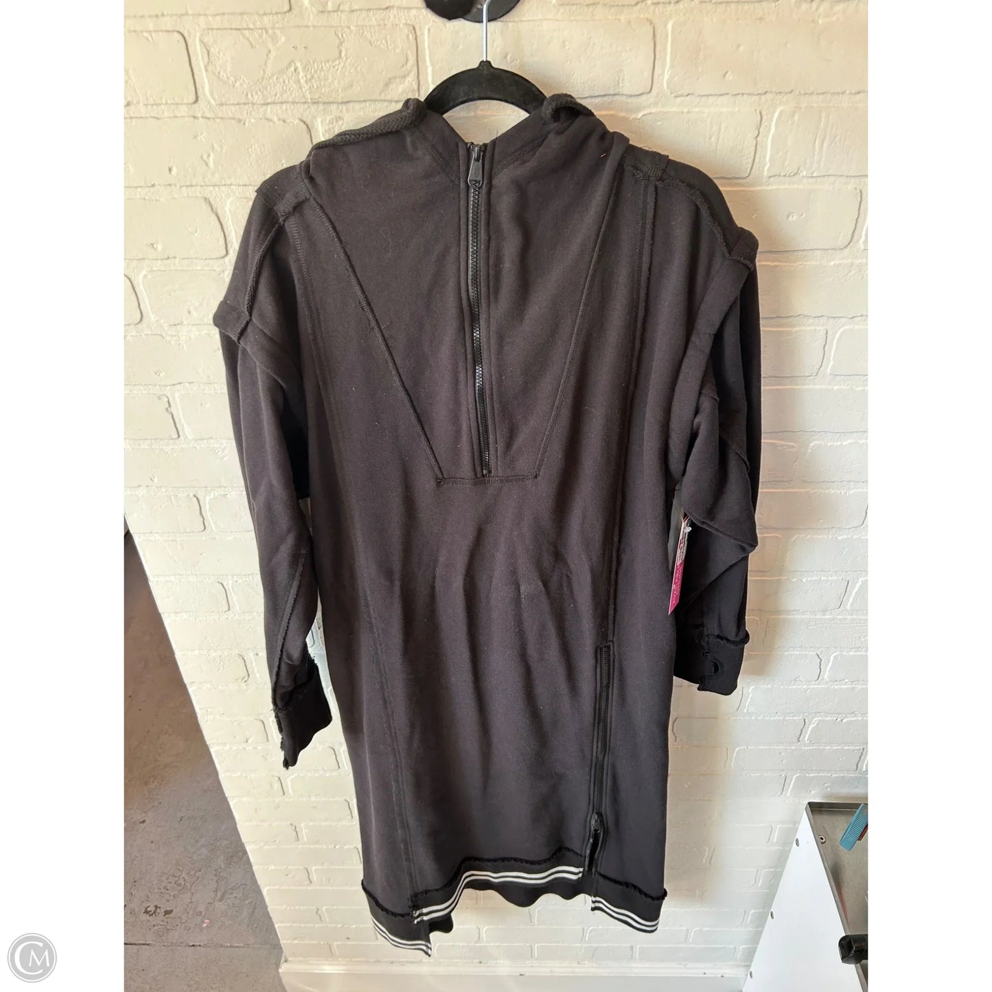 Athletic Dress By Free People In Black & White, Size: Xs