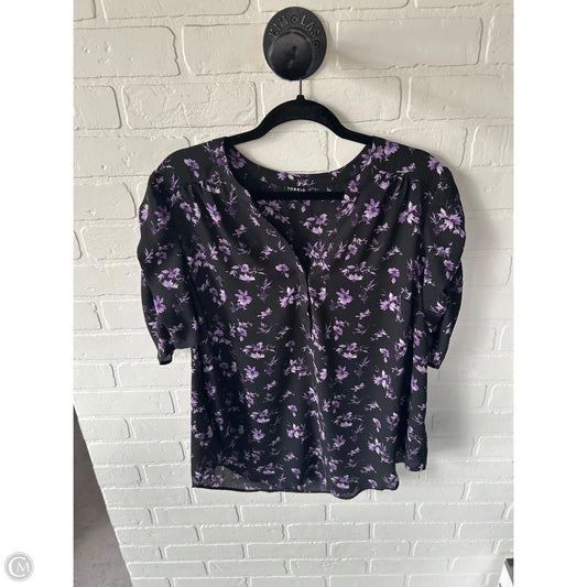 Top Short Sleeve By Torrid In Black & Purple, Size: 1x