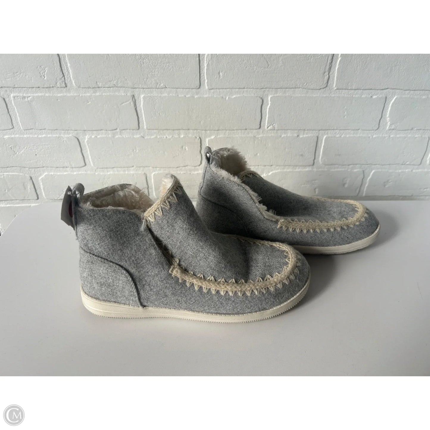 Boots Ankle Flats By So In Grey, Size: 9.5