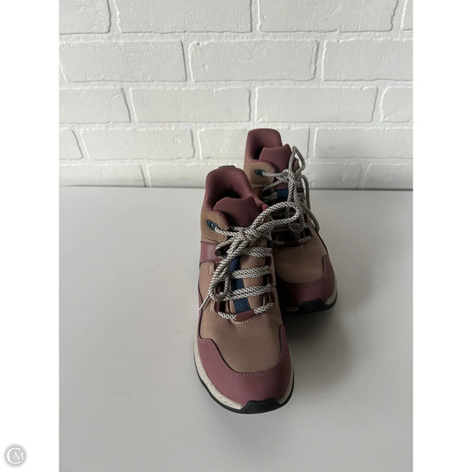 Shoes Sneakers By Clarks In Pink & Tan, Size: 8.5