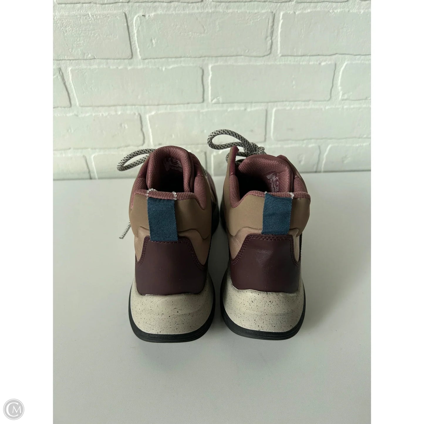 Shoes Sneakers By Clarks In Pink & Tan, Size: 8.5