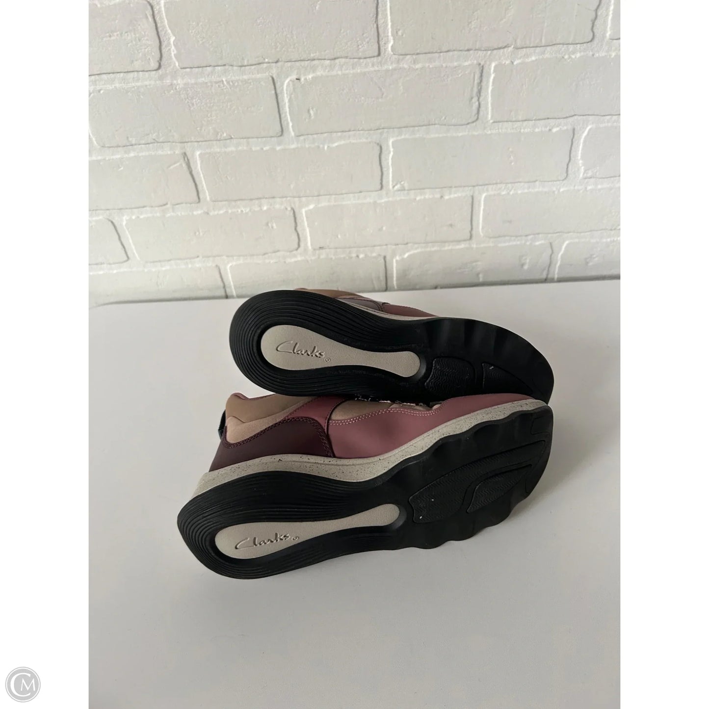 Shoes Sneakers By Clarks In Pink & Tan, Size: 8.5
