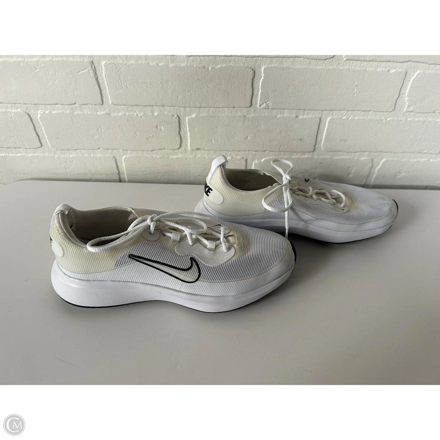 Shoes Athletic By Nike In White, Size: 7.5