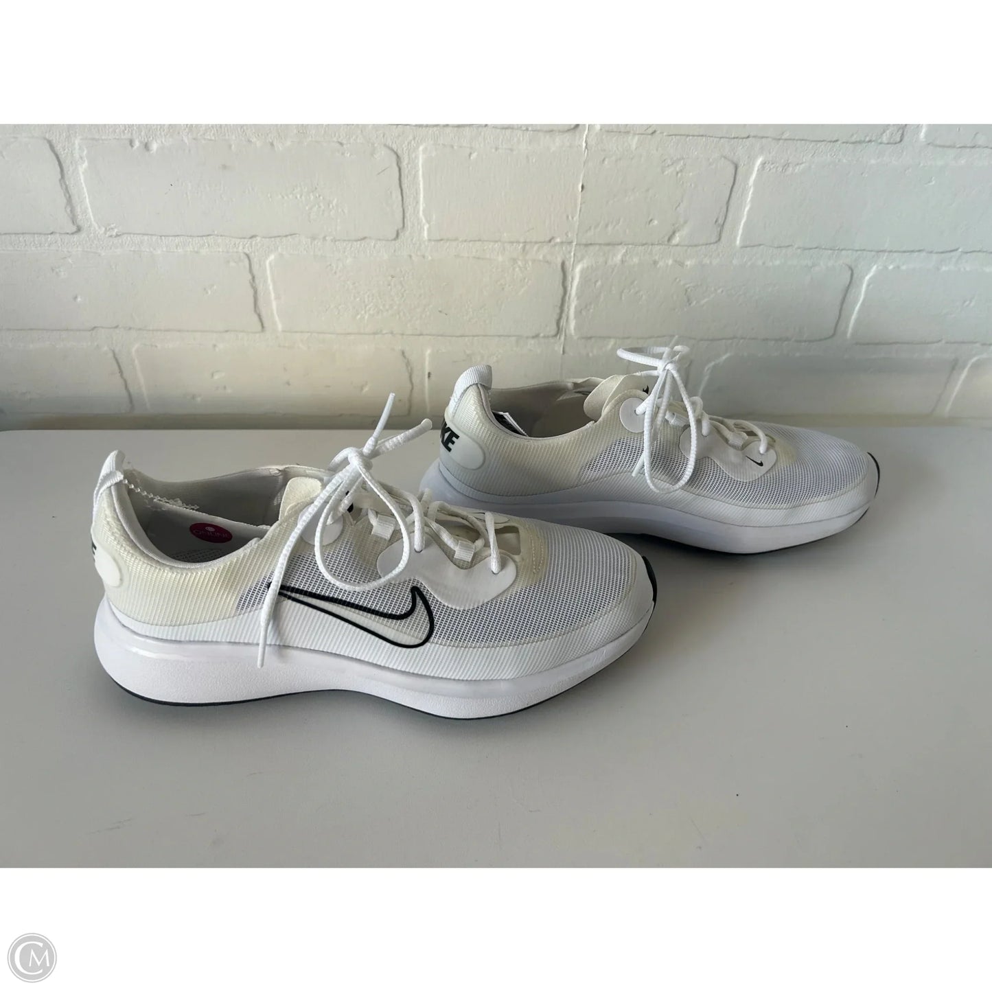 Shoes Athletic By Nike In White, Size: 7.5