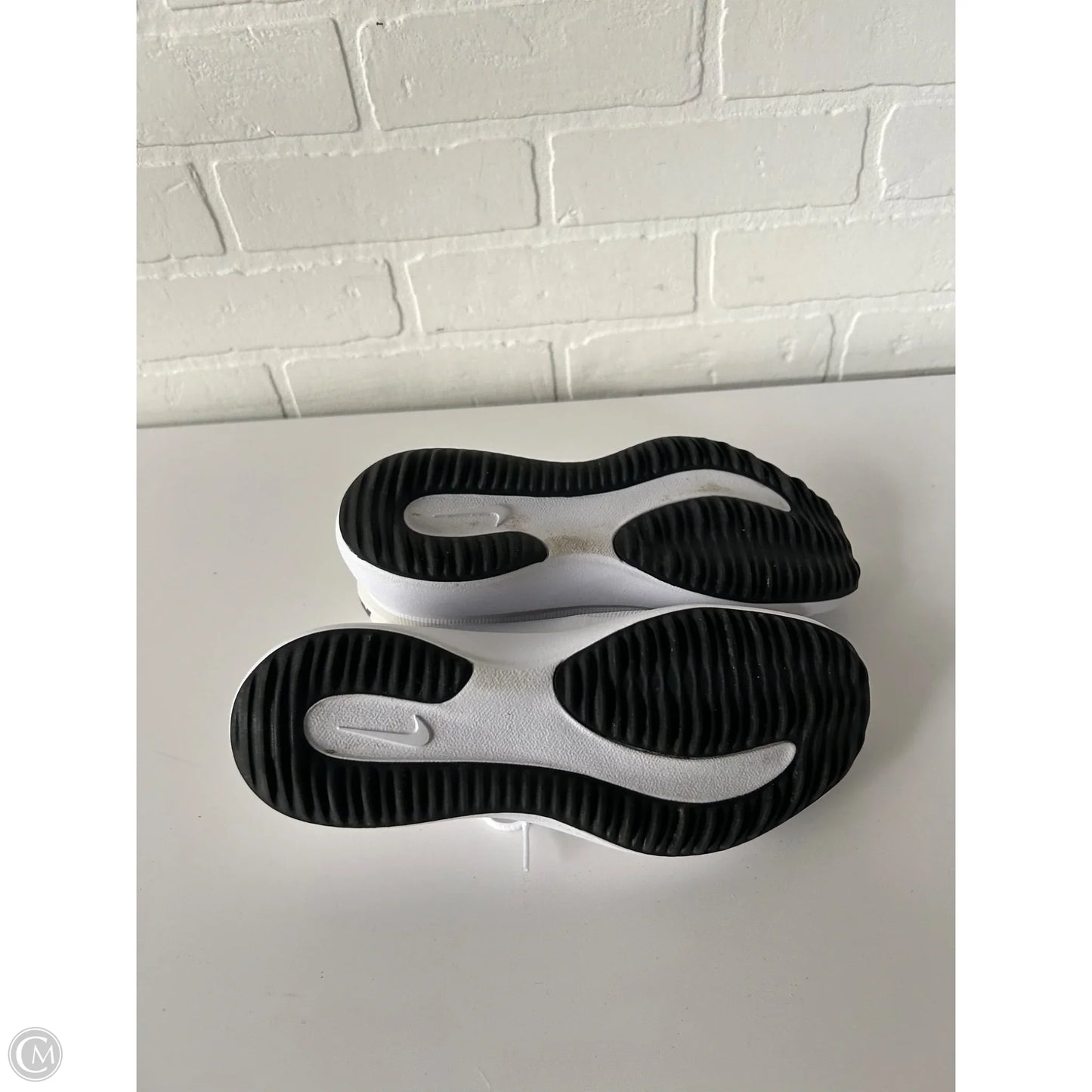 Shoes Athletic By Nike In White, Size: 7.5