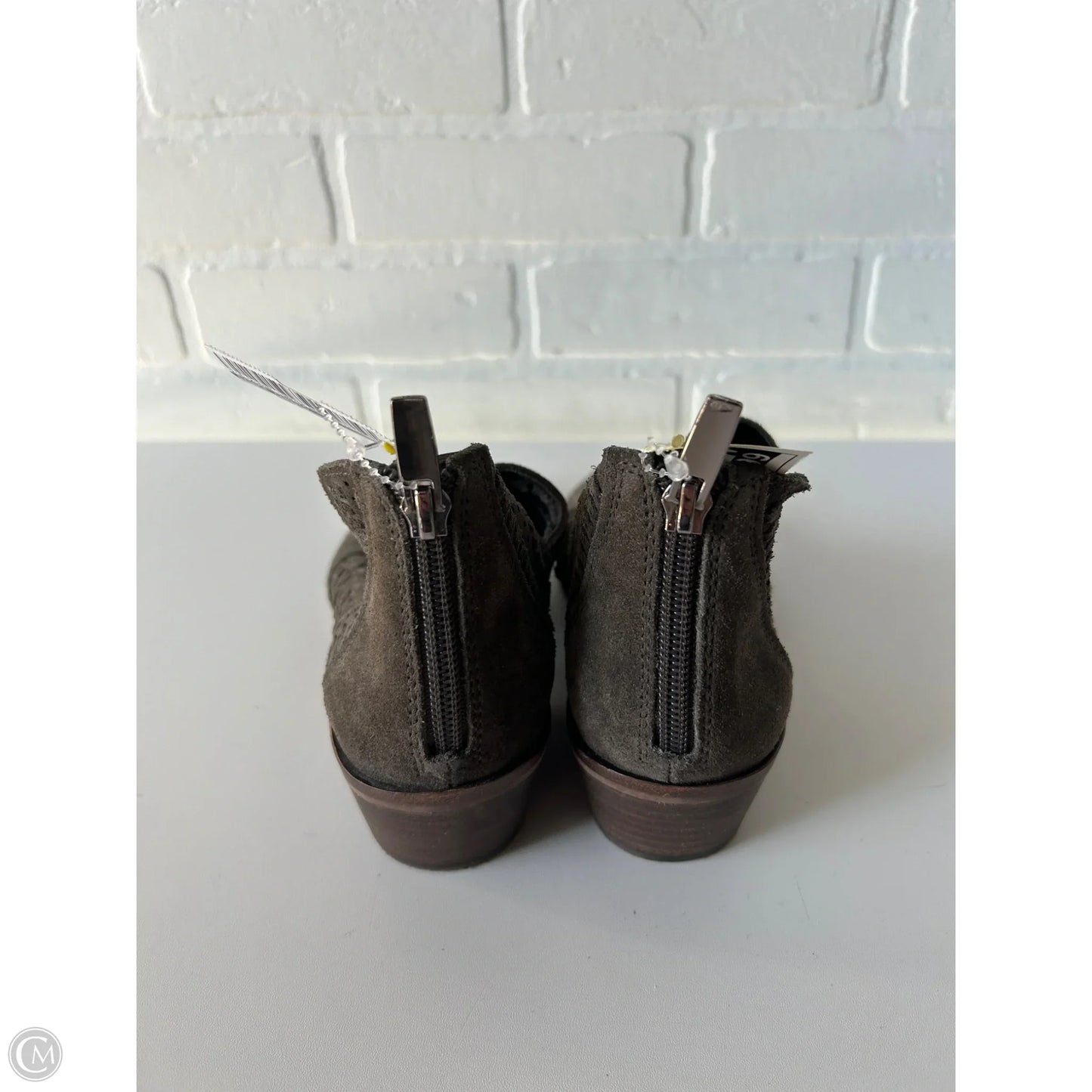 Boots Ankle Heels By Vince Camuto In Green, Size: 7.5